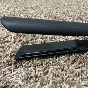 Kristen Ess Digital Ceramic Flat Iron 1 inch